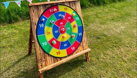 Giant Games singles event for neurodiverse socially independent adults